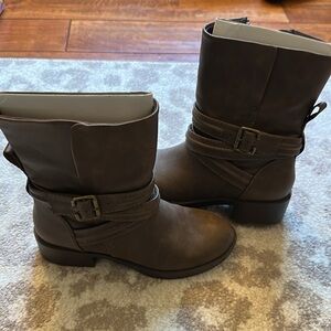 Rocket Dog - brown boots - rarely worn